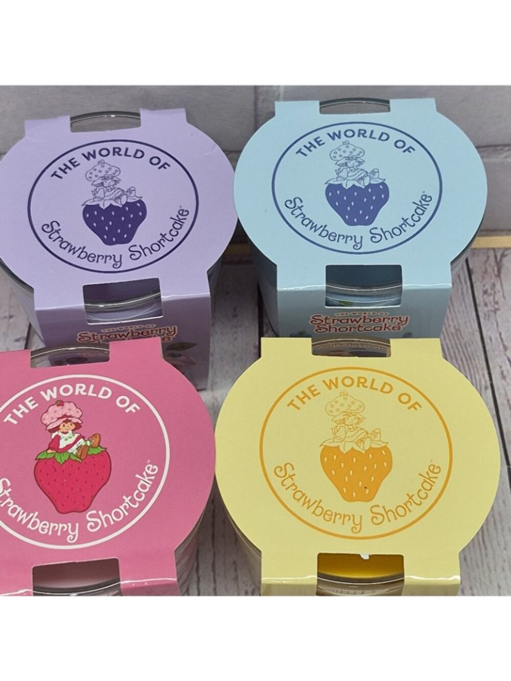 The World Of Strawberry Shortcake 3 Oz Candles Lot Of 4 Different Scents - Picture 6 of 9